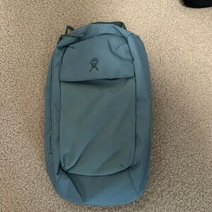 Hydroflask Slingback Bottle Pack - NWOT
